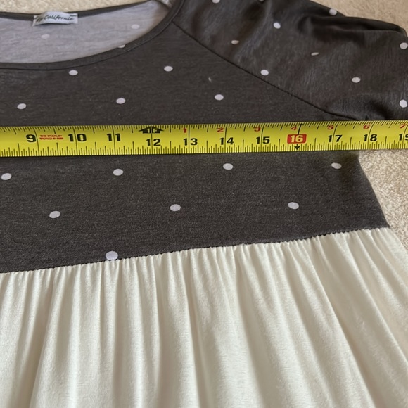 Soft Pleated Tunic Top - Picture 4 of 8